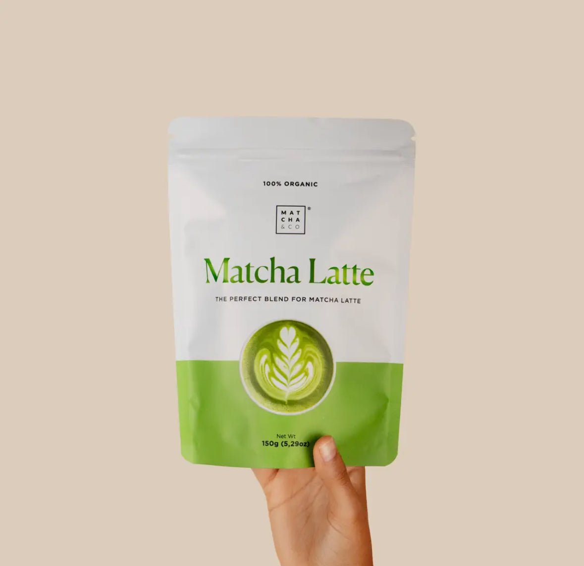 MatchaGirls organic Matcha Latte powder package perfect for making matcha latte met kokosmelk